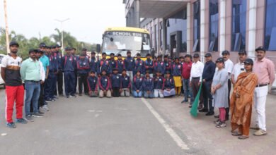 Photo of संभाग स्तरीय सरगुजा ओलंपिक के लिए सूरजपुर के 410 खिलाड़ी रवाना, 12 खेलों में दिखाएंगे दम