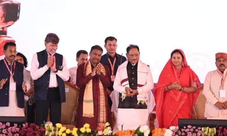 महतारी वंदन योजना बनी महिलाओं की ताकत, आर्थिक मदद से आत्मनिर्भरता की नई कहानी 1 Mahatari Vandan Yojana has become the strength of women, a new story of self-reliance through financial help