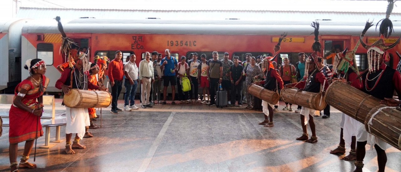 Tribal Games take off in Bastar: Athletes receive a grand welcome in Jagdalpur ahead of athletics competitions