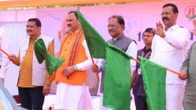 Photo of छत्तीसगढ़ में स्वास्थ्य सेवाओं को नई रफ्तार: 370 एम्बुलेंस रवाना, नवजातों के लिए ICU जैसी सुविधा शुरू