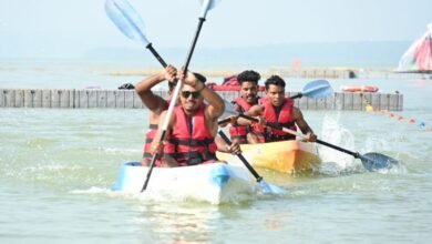 Photo of महानदी पर मची ऐसी रफ्तार कि धमतरी की राजनीति भी किनारे रह गई, 52 टीमों ने बना दिया खेल को शक्ति प्रदर्शन