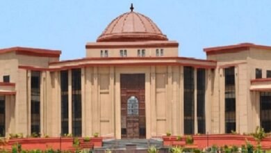 Photo of छत्तीसगढ़ हाईकोर्ट ने फिर मारी बड़ी छुट, शराब घोटाले में पूर्व अधिकारी को जमानत — क्या सिस्टम बिक चुका है?