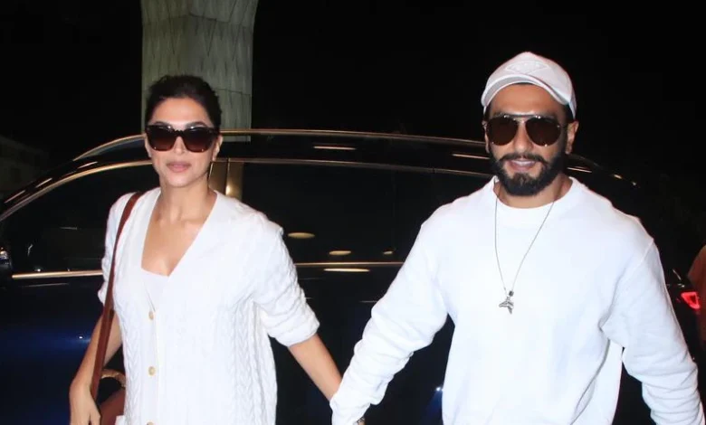 Ranveer Singh and Deepika Padukone's roadside celebration goes viral after they enter the 1000 crore club.