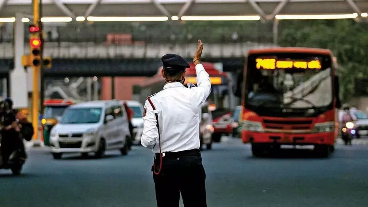 IPL fever or traffic snarl? Police turn the city into a fortress before the match