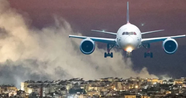 Middle East crisis impacts Indian flights in danger, passengers panicked