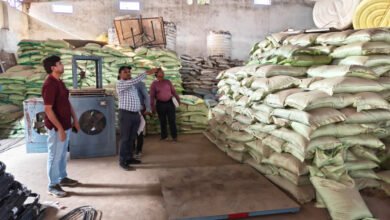 Photo of खरीफ से पहले सख्ती: कृषि केंद्रों में गड़बड़ी पर दो फर्मों को नोटिस, लाइसेंस निलंबन की कार्रवाई शुरू