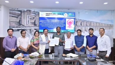 धमतरी में महिलाओं के सशक्तिकरण की बड़ी पहल: STREE परियोजना से 300 महिलाओं को मिलेगा कौशल और रोजगार का मौका 4 Photo of धमतरी में महिलाओं के सशक्तिकरण की बड़ी पहल: STREE परियोजना से 300 महिलाओं को मिलेगा कौशल और रोजगार का मौका