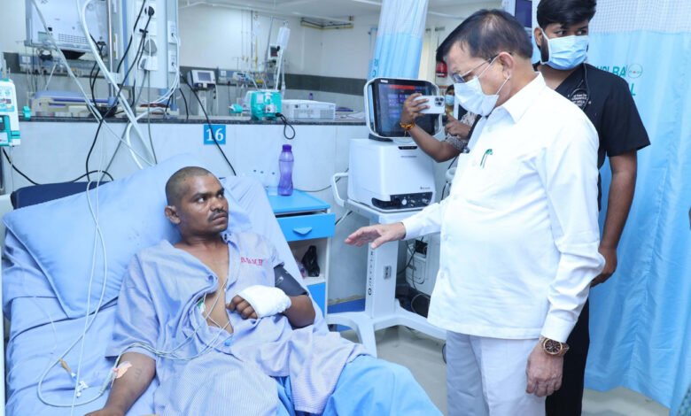 वेदांता प्लांट हादसे के बाद मंत्री का दौरा, घायलों के इलाज और मुआवजे पर बड़ा अपडेट 1 Minister visits Vedanta plant after accident, major update on treatment and compensation for the injured