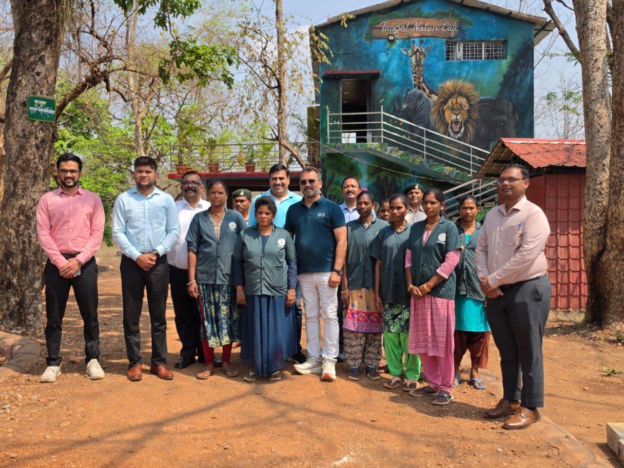 Naxal-affected women change their fate: Sukma's Tungal Eco Center becomes an example of self-reliance