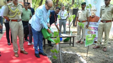 Photo of रायपुर में समीक्षा बैठक: जमीनी जुड़ाव, जल संरक्षण और खेती में बदलाव पर राज्यपाल का जोर