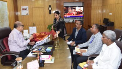 Photo of छत्तीसगढ़ की कोसा साड़ी को मिलेगा नया ग्लोबल लुक! डिज़ाइन और तकनीक में बदलाव से बढ़ेगी मांग