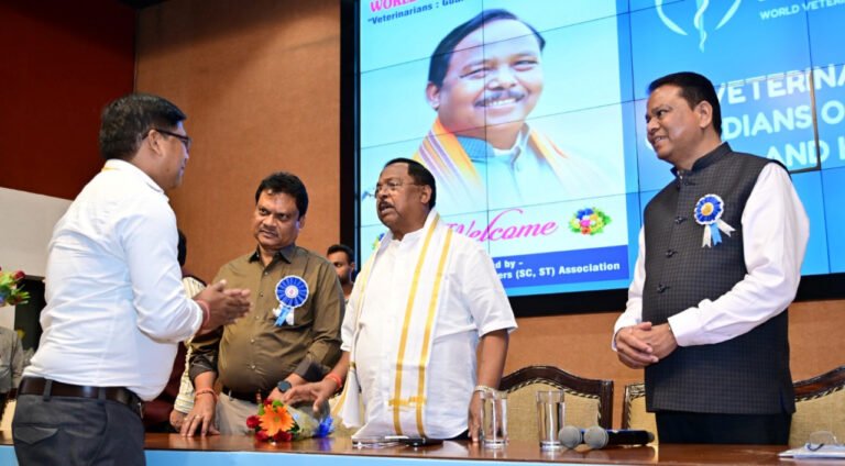 Dr. Bhishmadev Sahu shines at the national level, honored with the Excellence Award in Veterinary Science