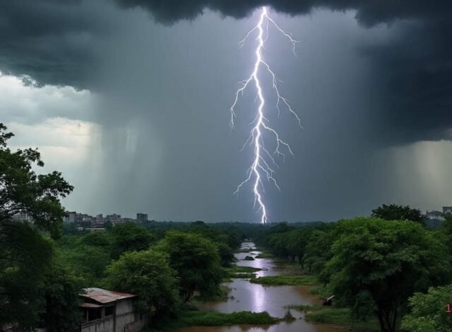 छत्तीसगढ़ में मौसम का ‘डबल अटैक’ अलर्ट, ओलावृष्टि और आंधी ने बढ़ाई टेंशन, क्या प्रशासन तैयार है 1 Chhattisgarh issues 'double attack' weather alert, hailstorm and storm increase tension; is the administration prepared?