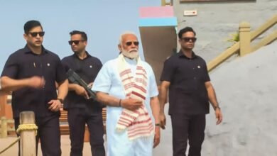 Photo of एग्जिट पोल पर सख्ती, आखिर क्यों 6:30 बजे तक देश को रोका गया