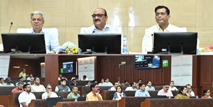 Big announcement on Civil Services Day: 750 services will come under the ambit of Public Service Guarantee.