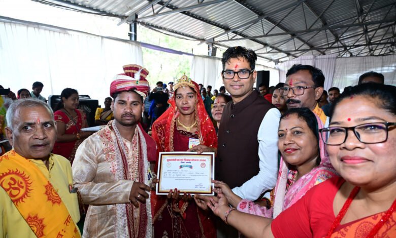 150 couples tied the knot in Raigarh, social harmony visible in mass marriage