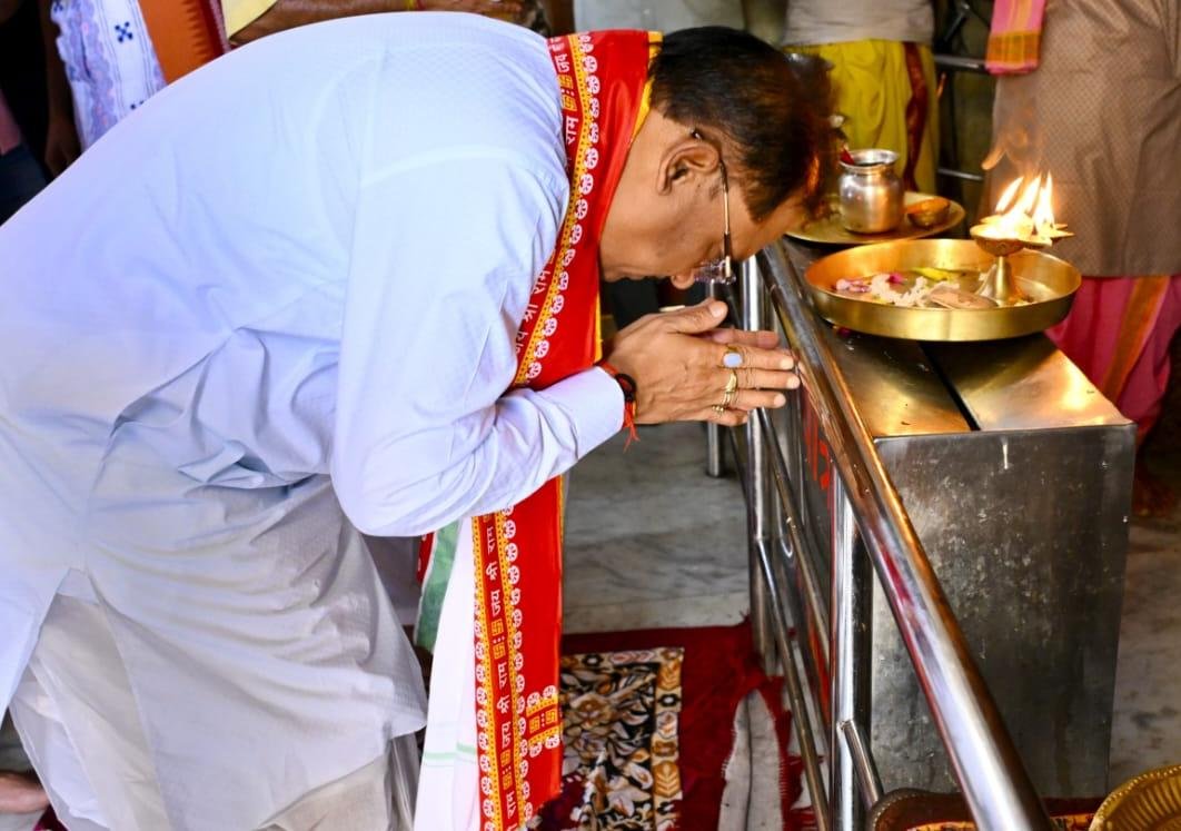 Chief Minister Vishnudev Sai participated in Harinam Sankirtan at Jagannath Temple in Raipur and performed special puja for the happiness and prosperity of the state.