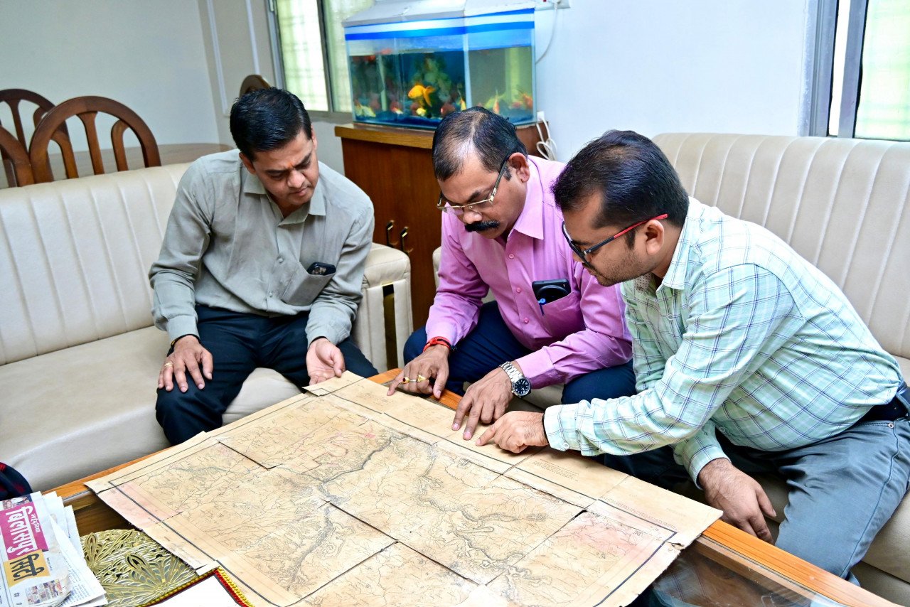 500-year-old Gita and rare manuscripts found in Pendra, digital preservation will protect historical heritage