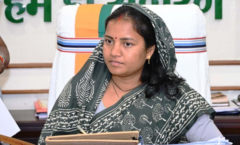 Families affected by elephant attack in Kalyanpur received immediate assistance of Rs 11 lakh.