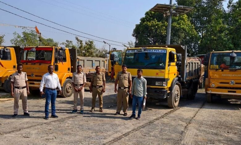 Major action against illegal sand mining in Balrampur, 4 tipper vehicles seized from Dhandhapur
