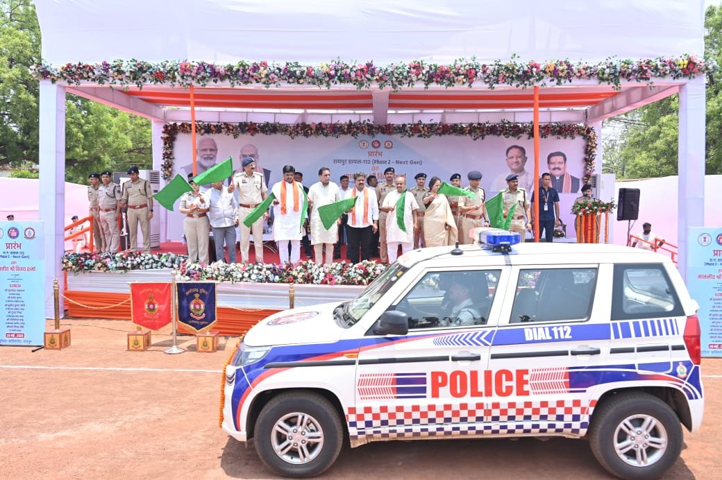 Next generation Dial-112 service launched in Raipur, 54 hi-tech emergency vehicles departed