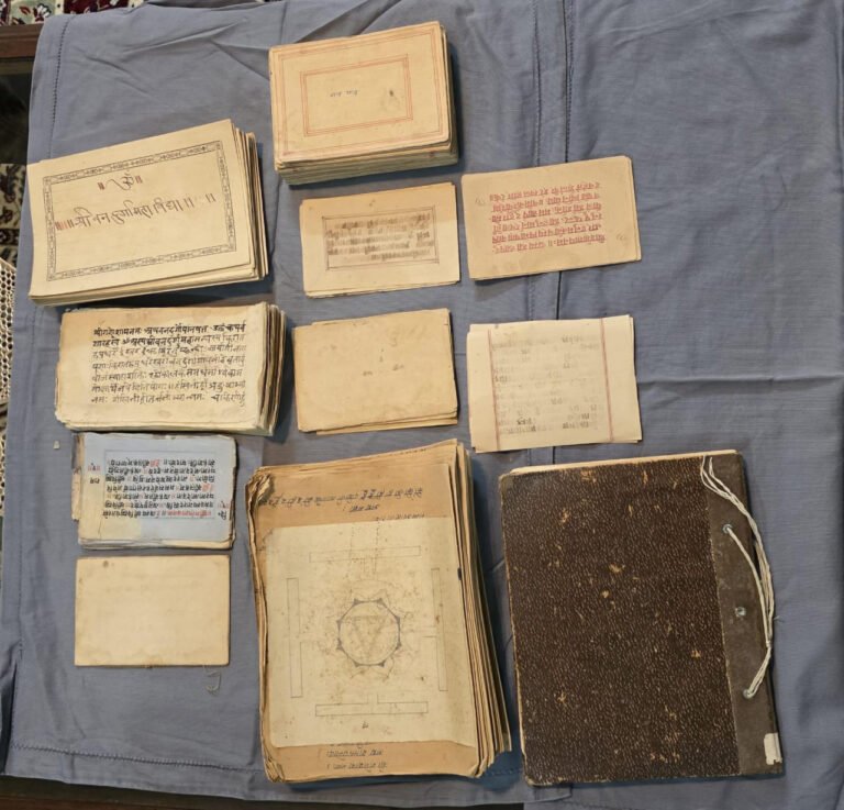 A centuries-old mystery unearthed in Surguja! Rare tantric and religious manuscripts unearthed from the Dhourpur royal family