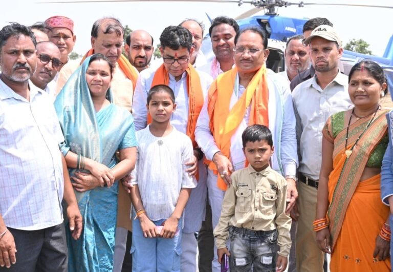 The Chirayu scheme changed the lives of two innocent children; in Karhibazar, the children thanked CM Vishnudev Sai.