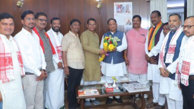 Photo of दिल्ली में आदिवासी समाज की बड़ी बैठक, मुख्यमंत्री विष्णुदेव साय से विकास मुद्दों पर चर्चा