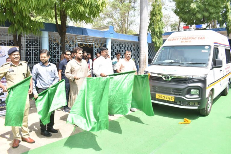 High-tech mobile forensic van launched in Durg, scientific investigation to be conducted at the scene of crime