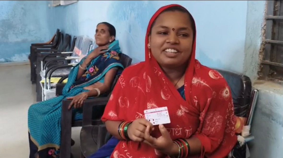 The light of development reaches the forest region: The Tribal Dignity Festival has become a campaign of relief and trust in the remote villages of Dhamtari.