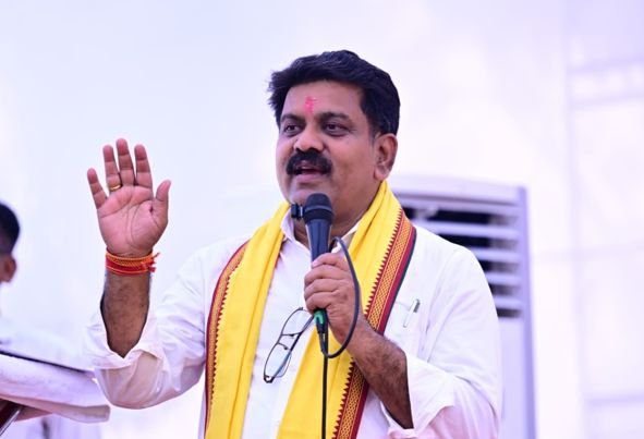 Tribal Mahasabha in Panabar, Government's big announcement on protection of Devgudis and places of faith