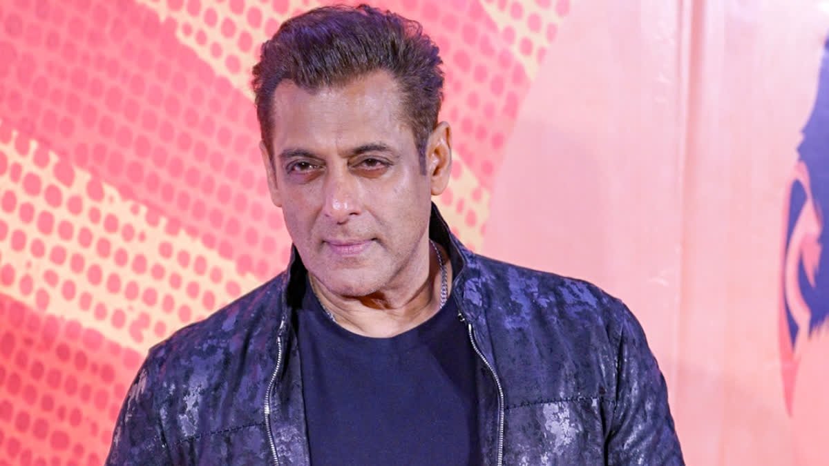 An old story about Salman Khan in Bollywood is making headlines; an anecdote linked to the film 'Sirf Tum' has come to light.