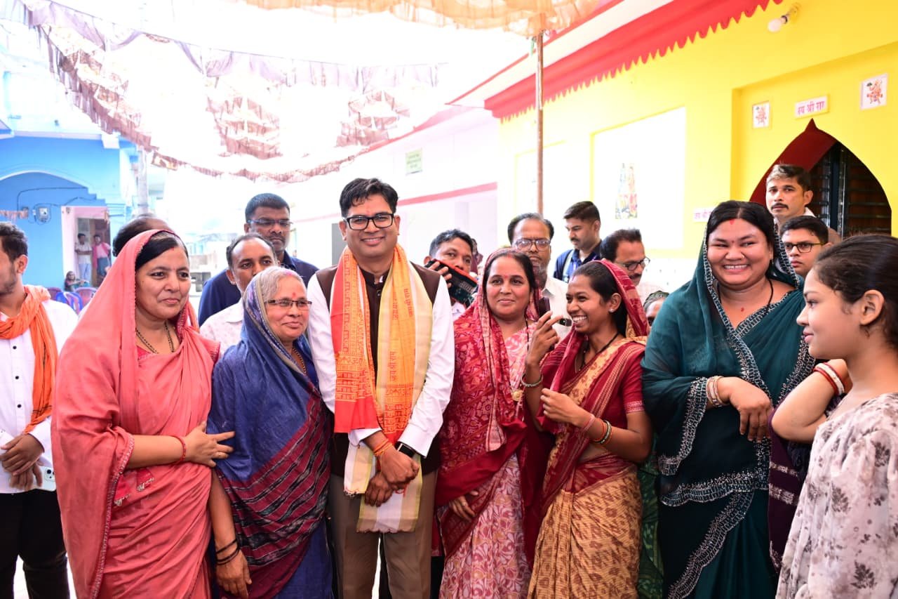 On his birthday, OP Chaudhary recited the Sunderkand and sought blessings for the state's prosperity and development.