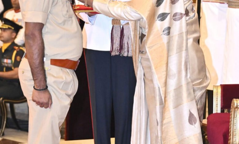 Two brave officers of Chhattisgarh Police were awarded Shaurya Chakra, OP Choudhary congratulated them.