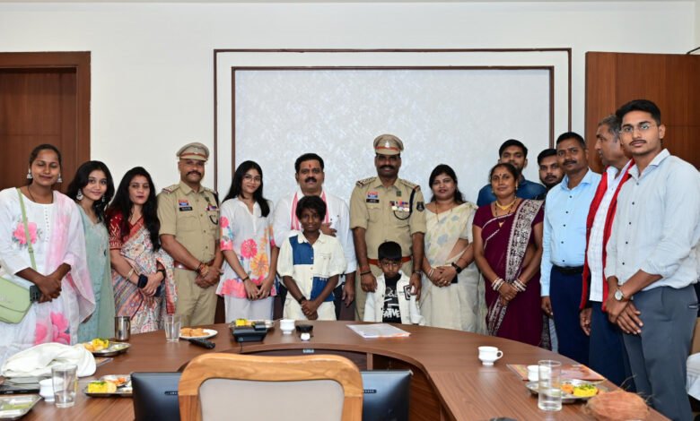 Home Minister Vijay Sharma met with Shaurya Chakra-winning bravehearts, stating that their courage serves as an inspiration for the country's new generation.