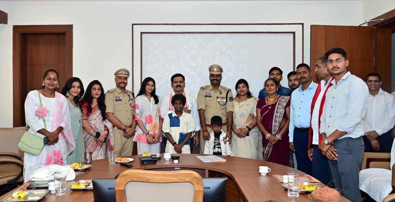 Home Minister Vijay Sharma met with Shaurya Chakra-winning bravehearts, stating that their courage serves as an inspiration for the country's new generation.