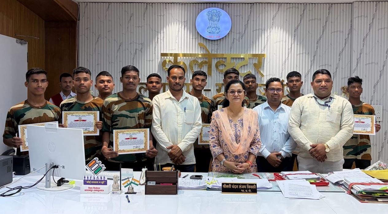 Sons of the forest region script history: 11 youths from Shankargarh become Agniveers; Arvind Yadav selected for Para Commandos.