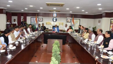 Photo of राज्यपाल रमेन डेका की अपील: पेड़ों को दें नई जिंदगी, जल संरक्षण और जनसेवा में आगे आएं सामाजिक संगठन