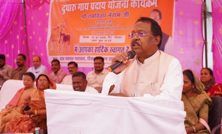 Comprehensive Dairy Development Scheme brings prosperity to villages; 13 cattle rearers receive milch cows.