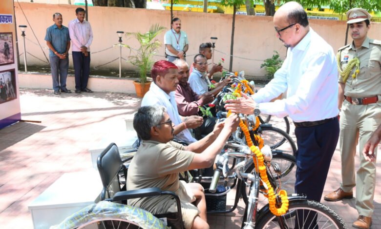 Governor Ramen Deka visited the Mana Camp and distributed tricycles to persons with disabilities; he also inspected the facilities at the rehabilitation center and the gait lab.