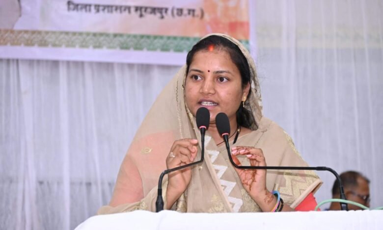 Major relief for Anganwadi workers: They will now choose their preferred sarees themselves, and the funds will be credited directly to their accounts.