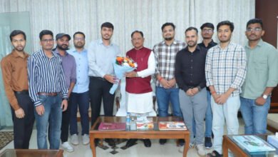 Photo of UPSC में चमके छत्तीसगढ़ के युवा: द्वारका ट्राइबल यूथ हॉस्टल के 13 अभ्यर्थियों ने बढ़ाया प्रदेश का मान