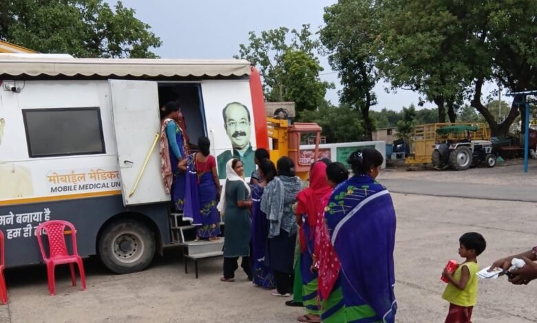 Scenario transformed in Jarhi through 463 health camps; thousands received free medical treatment close to home.
