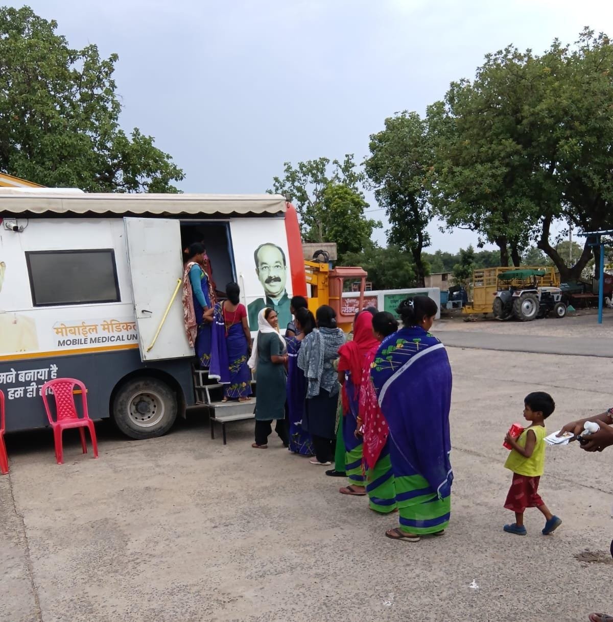 Scenario transformed in Jarhi through 463 health camps; thousands received free medical treatment close to home.