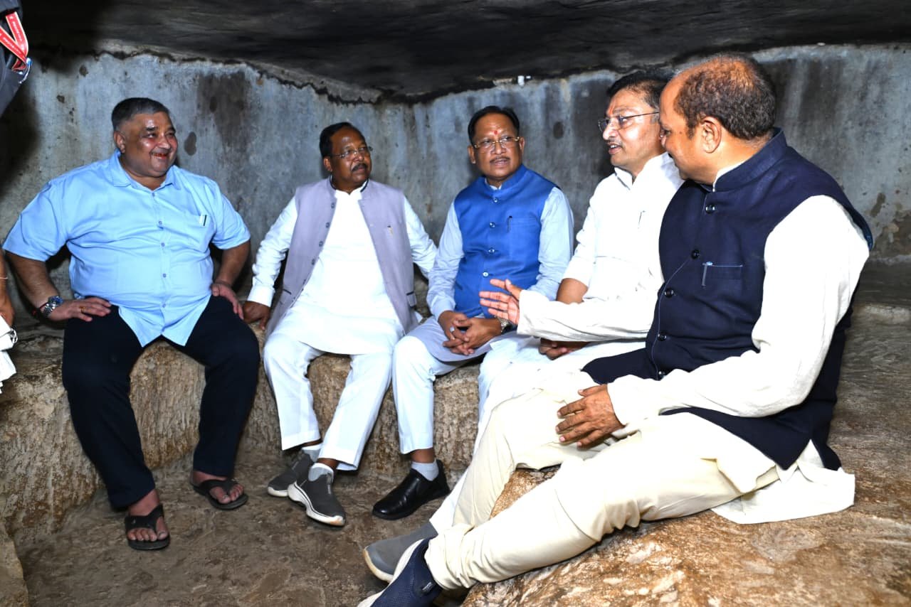 Vishnu Deo Sai arrived at the Ramgarh Festival and inspected the historical heritage of the Sitabengra-Jogimara caves.