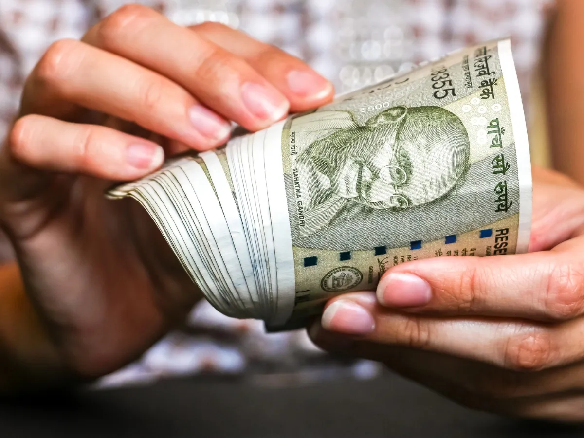 Rupee under pressure, RBI's test: Will it cross 100 to the dollar?