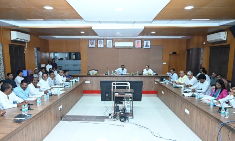 Strict stance on bridge and flyover projects; swift action against sluggish contractors; target set to complete several key works by December.