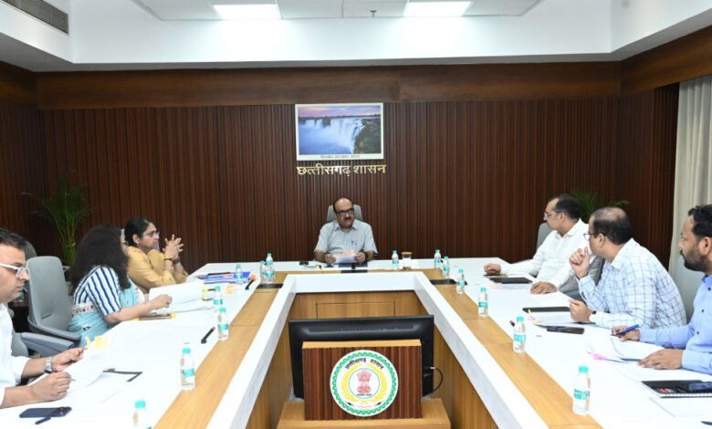 Chief Secretary takes a strict stance on PM Awas Yojana 2.0; issues directives for land identification and beneficiary verification in the districts.