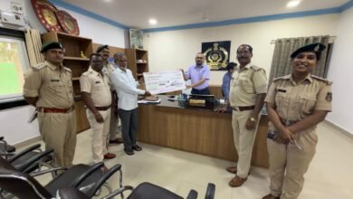 Photo of बीजापुर में पुनर्वास की नई पहल, 17 लाख के ऋण से आत्मसमर्पित नक्सलियों और ग्रामीणों को मिला स्वरोजगार का सहारा