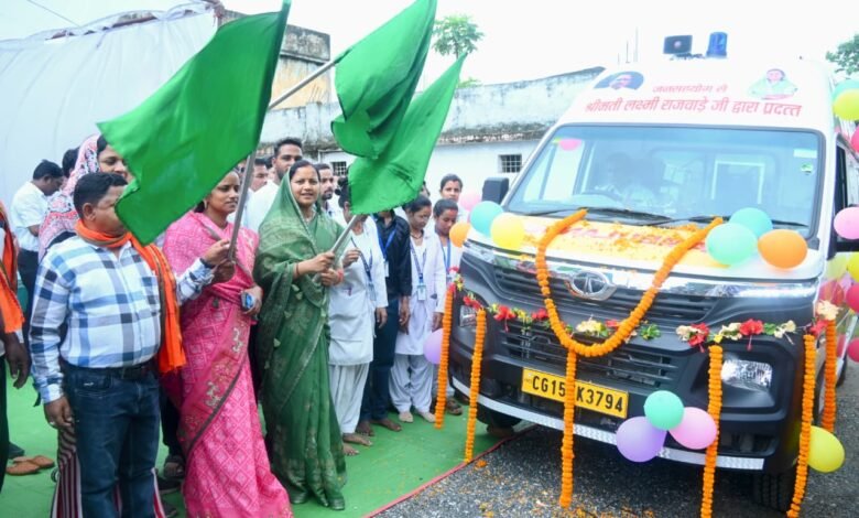 चांदनी बिहारपुर को मिली नई एम्बुलेंस, 28 पंचायतों के 39 हजार से ज्यादा लोगों को मिलेगा त्वरित इलाज 1 Chandni Biharpur gets a new ambulance; over 39,000 people across 28 panchayats will receive prompt medical treatment.